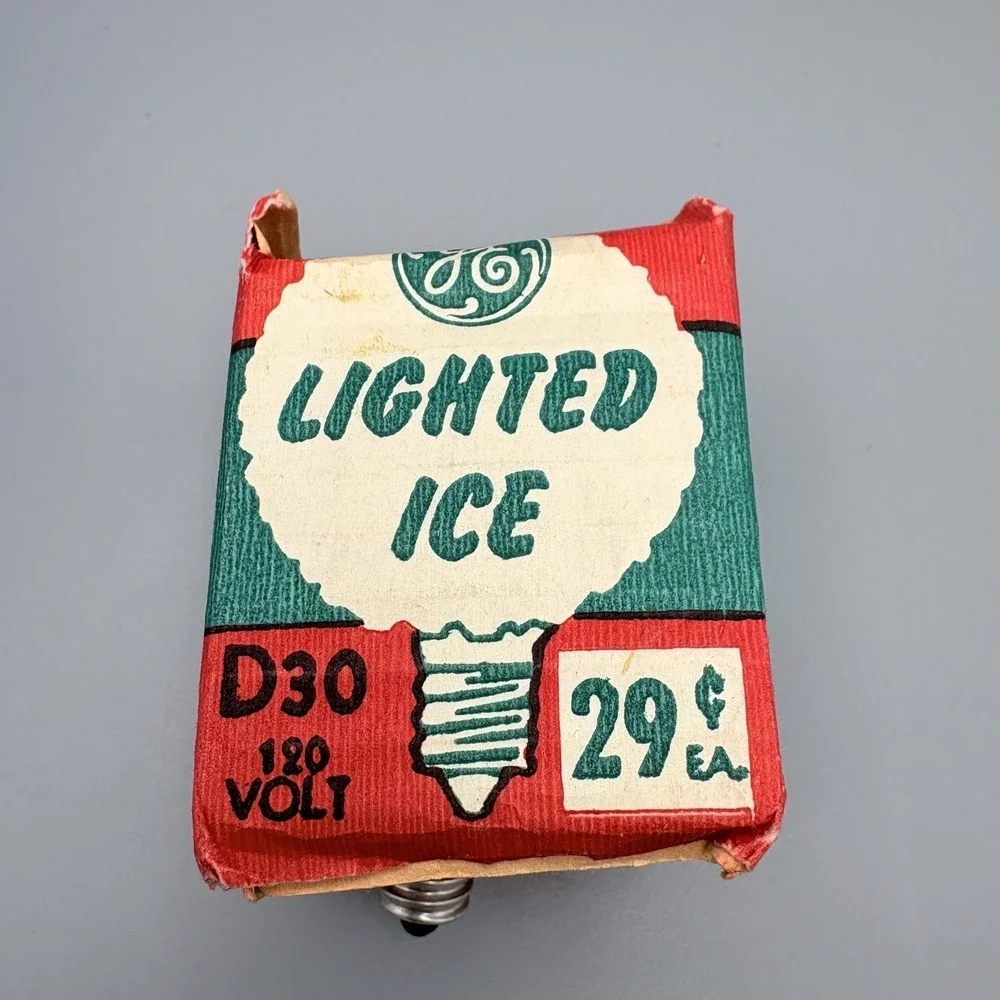 Lot Of 5 Vintage GE Lighted Ice‎ Bulbs Red/White Christmas Light Frosted Sugared